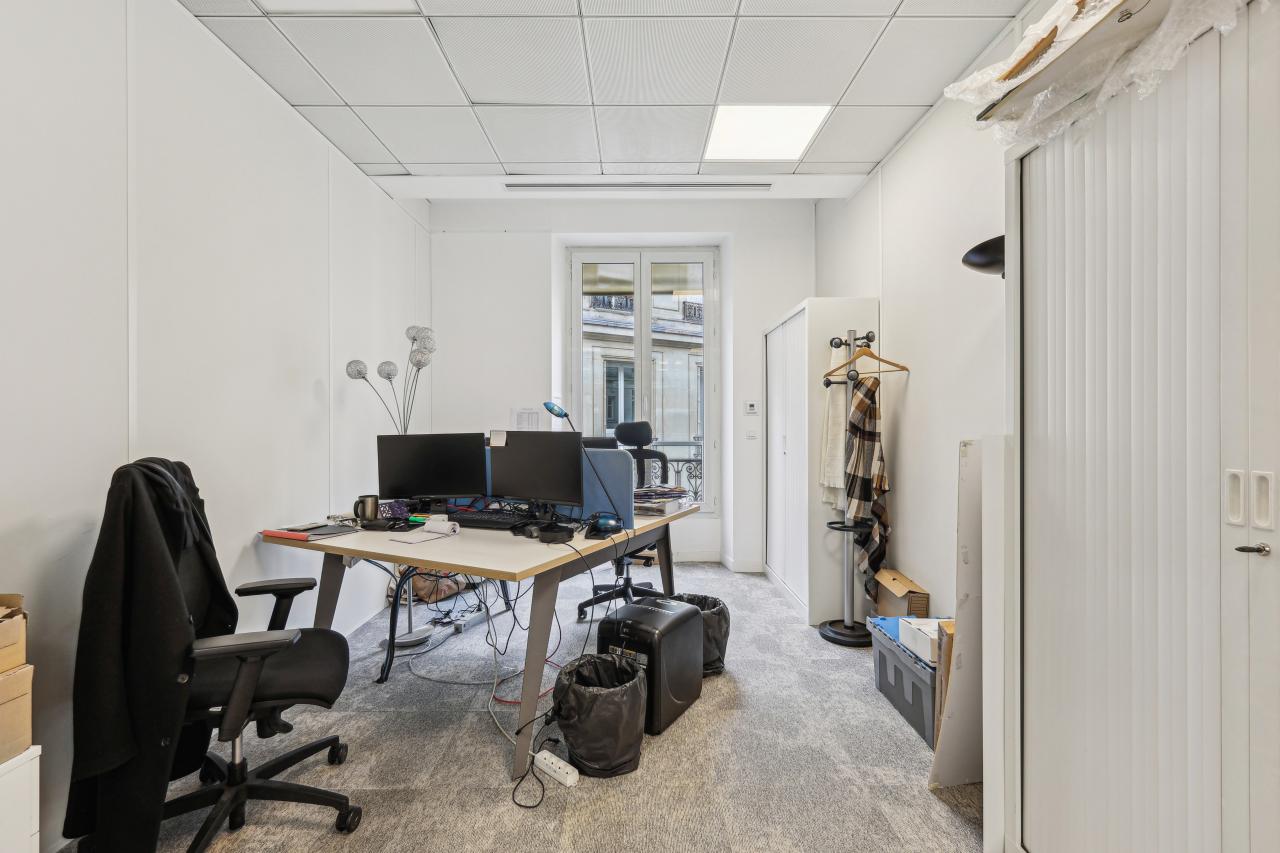 Bureau Paris 379m² Location bureau Paris OLBUR2422013 4